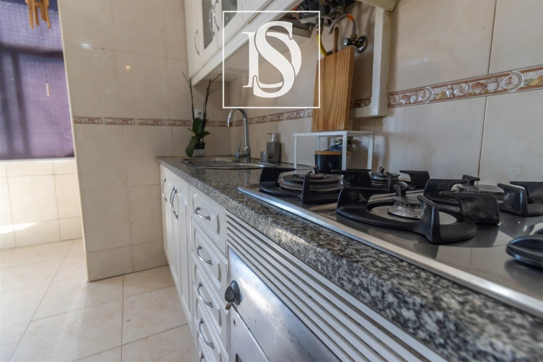 Apartamento T3 para Venda em Almada, Cova da Piedade, Pragal e Cacilhas Foto 24