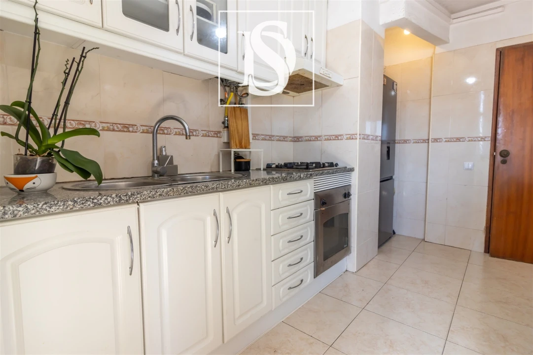 Apartamento T3 para Venda em Almada, Cova da Piedade, Pragal e Cacilhas Foto 29