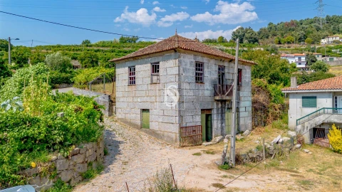 Moradia T3 para Venda em Santa Marinha do Zezere