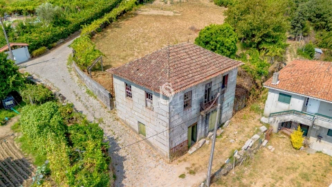 Moradia T3 para Venda em Santa Marinha do Zezere