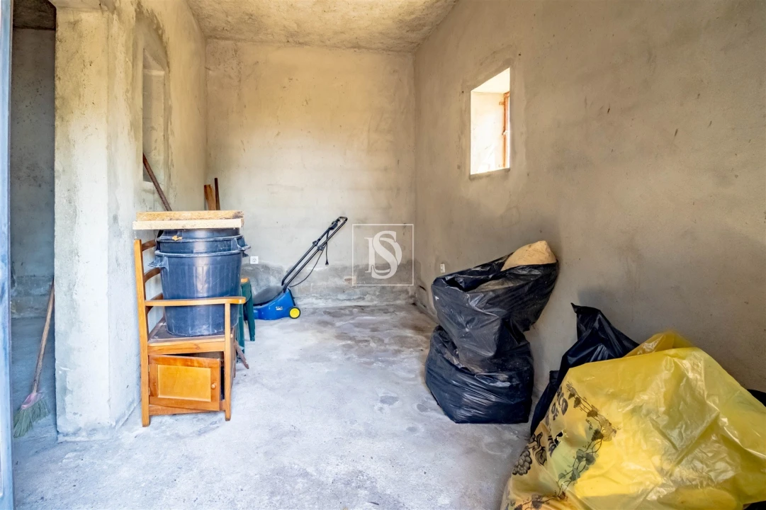 Moradia T2 para Venda em Santa Cruz do Douro e São Tomé de Covelas Foto 6