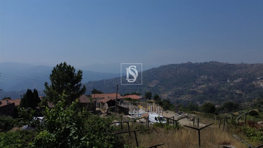 Moradia T2 para Venda em Santa Cruz do Douro e São Tomé de Covelas Foto 31