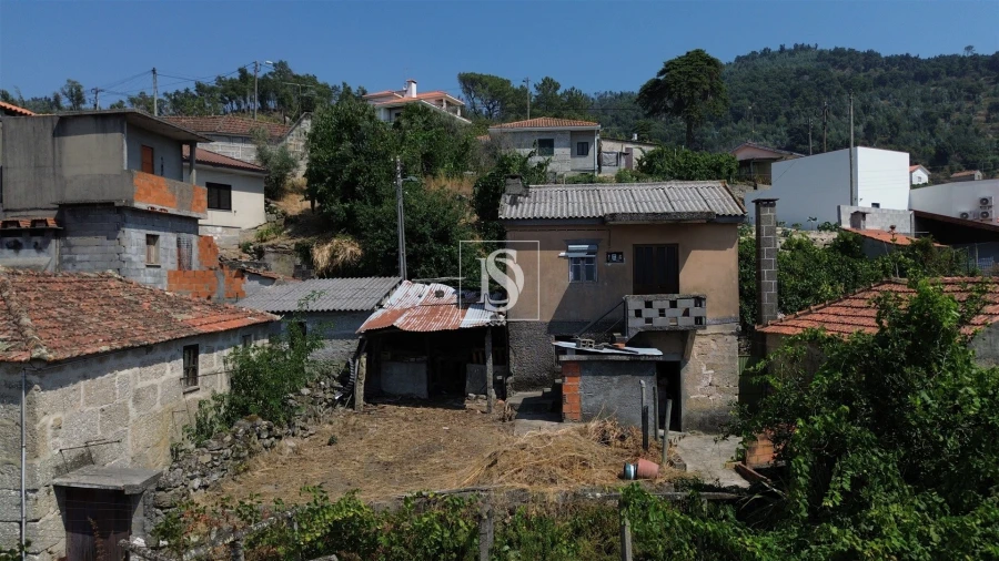 Moradia T2 para Venda em Santa Cruz do Douro e São Tomé de Covelas Foto 32