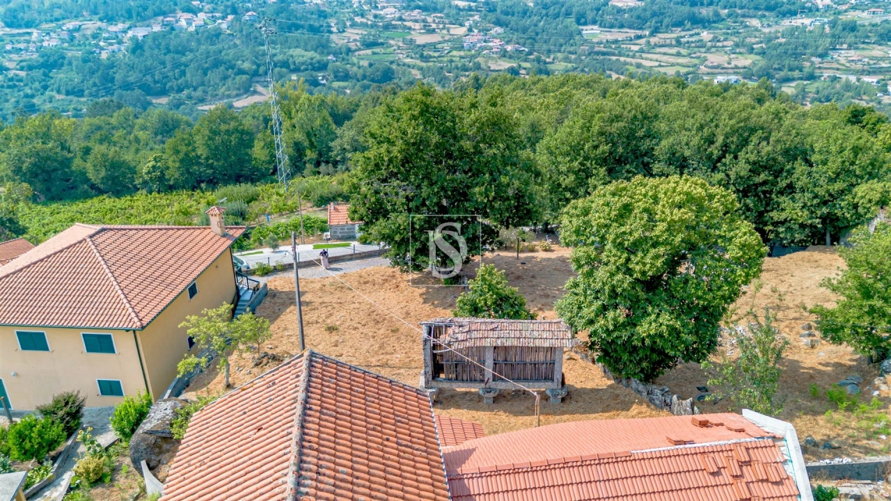 Moradia T2 para Venda em Campelo e Ovil Foto 15