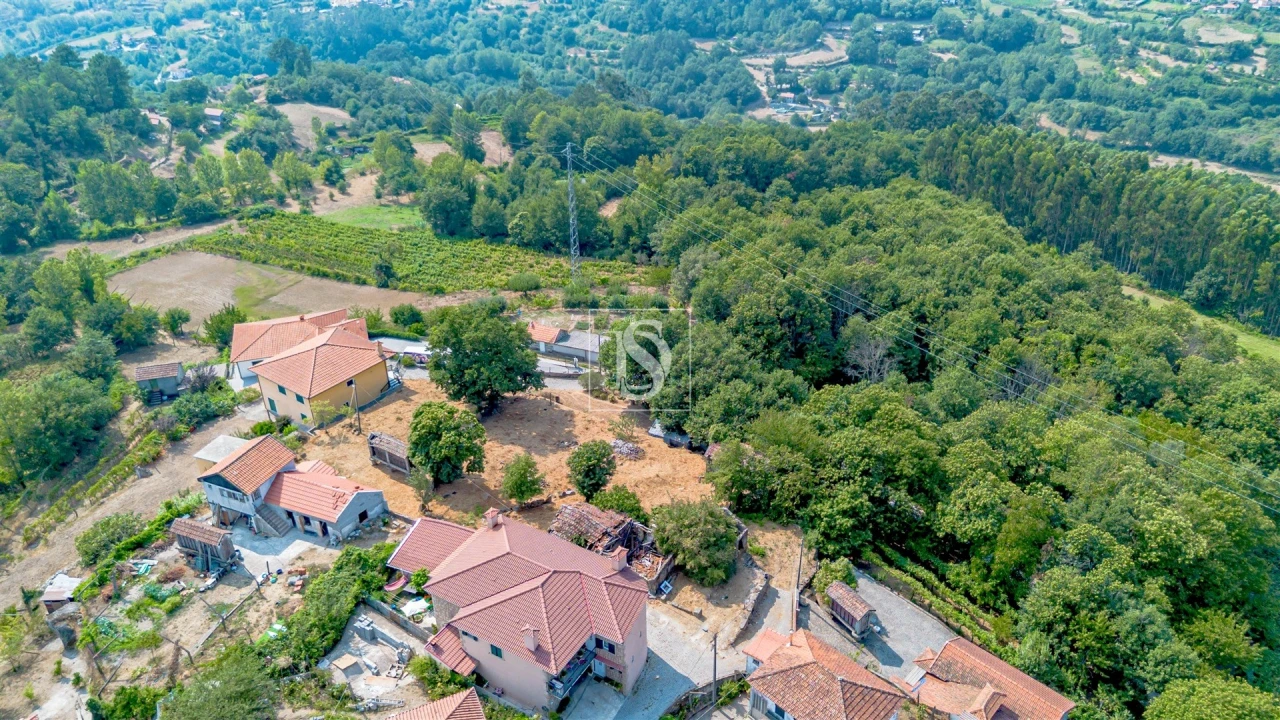 Moradia T2 para Venda em Campelo e Ovil Foto 12