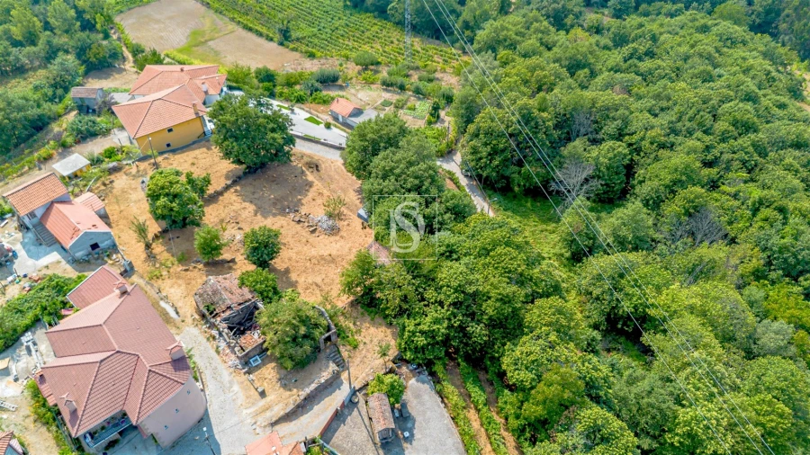 Moradia T2 para Venda em Campelo e Ovil Foto 11