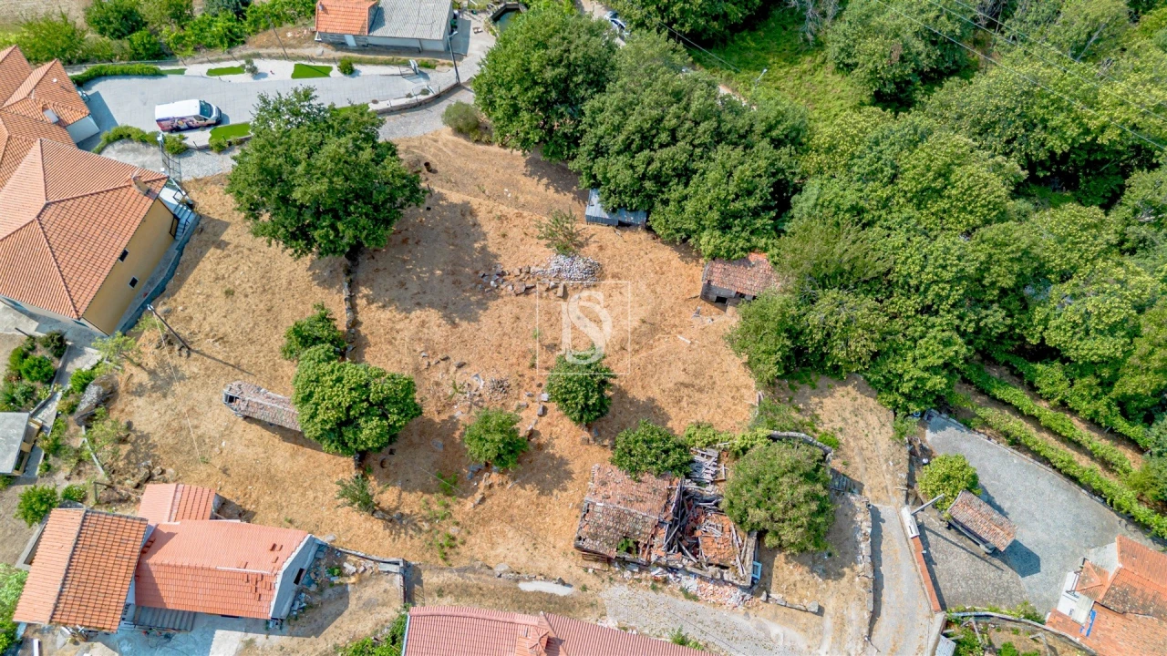 Moradia T2 para Venda em Campelo e Ovil Foto 14