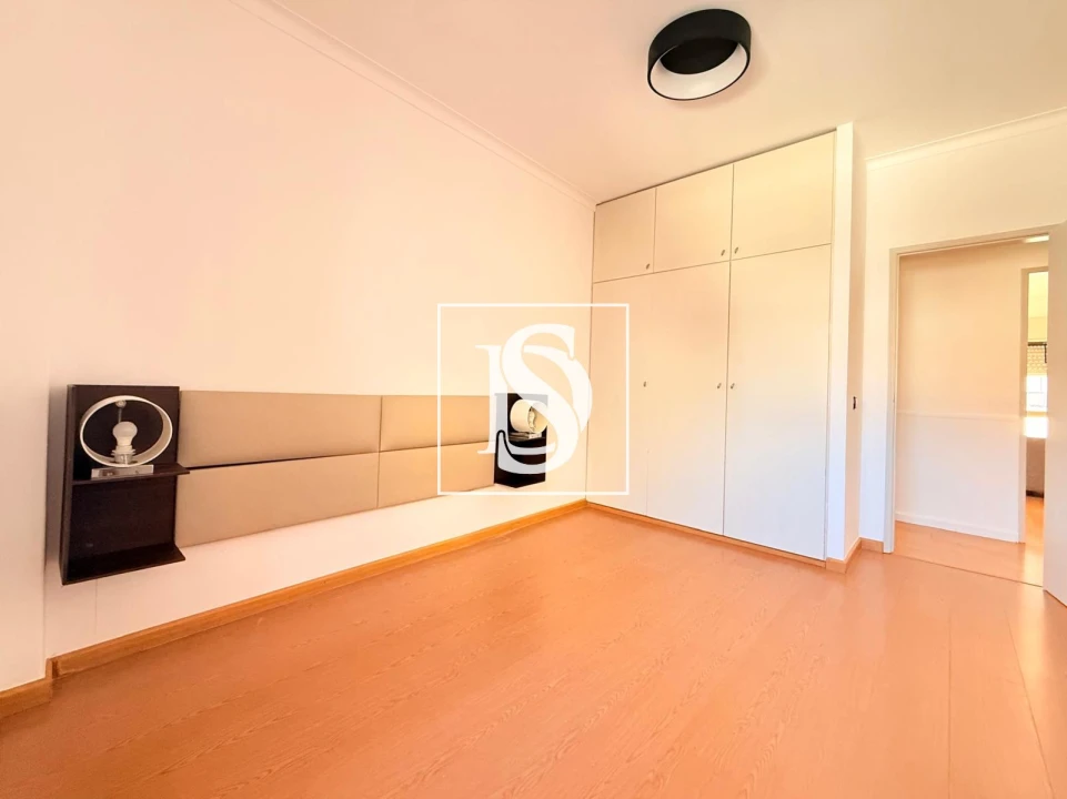 Apartamento T3 para Arrendamento em Alhos Vedros Foto 8