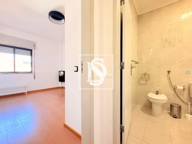 Apartamento T3 para Arrendamento em Alhos Vedros Foto 9