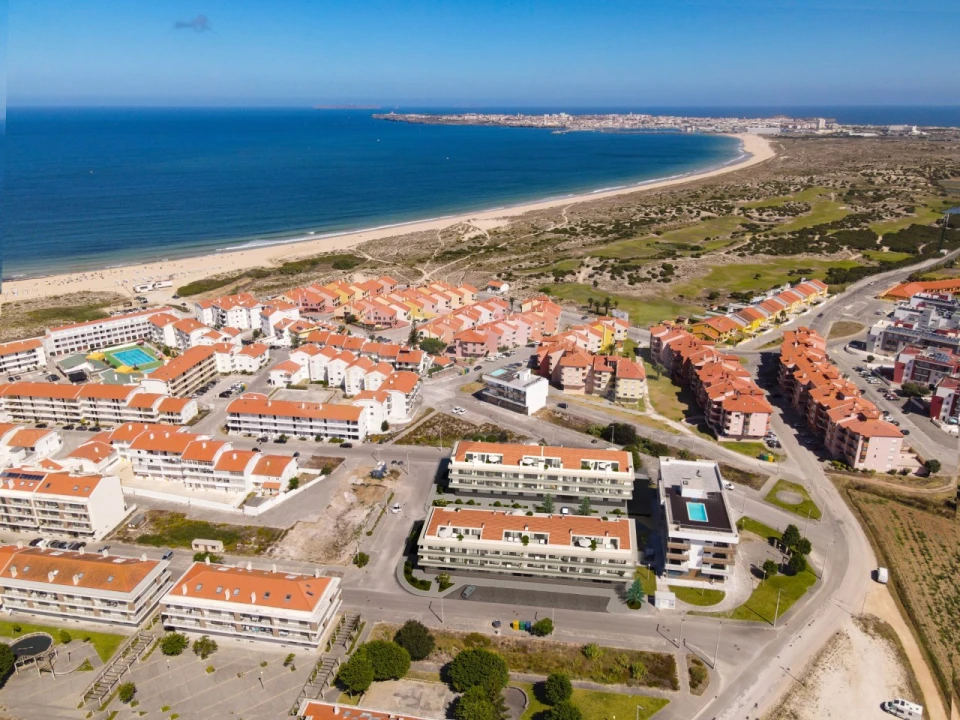 Apartamento T2 para Venda em Atouguia da Baleia Foto 6