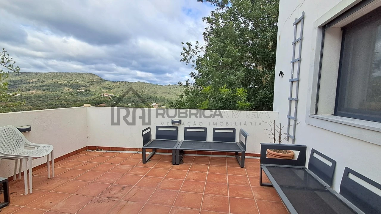 Moradia T2 para Venda em Salir Foto 15