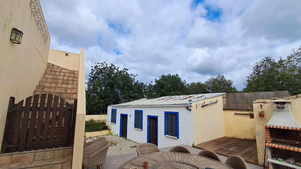Moradia T2 para Venda em Salir Foto 31