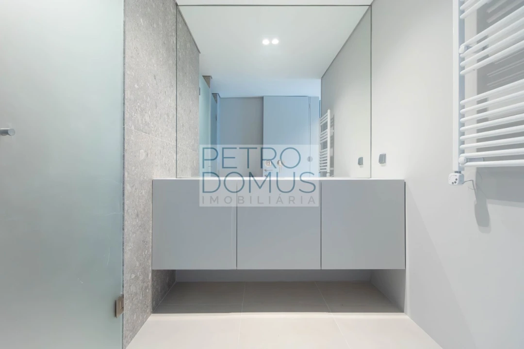 Apartamento T3 para Arrendamento em Avenidas Novas Foto 13