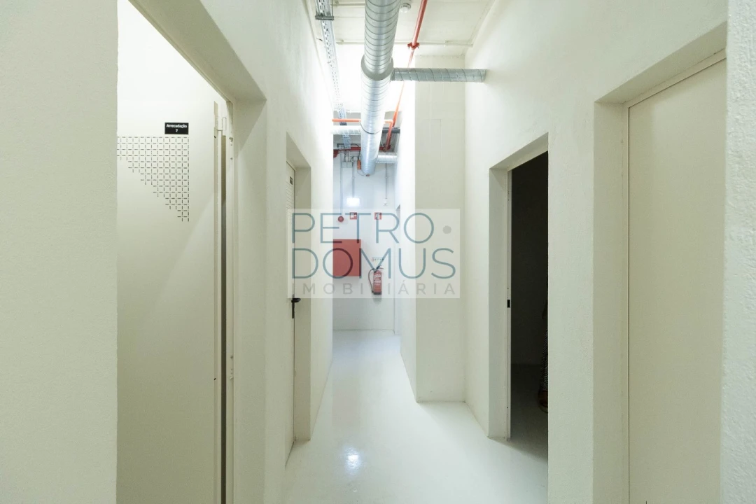 Apartamento T3 para Arrendamento em Avenidas Novas Foto 22