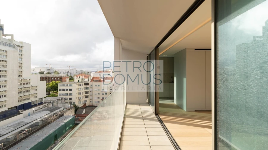 Apartamento T3 para Arrendamento em Avenidas Novas