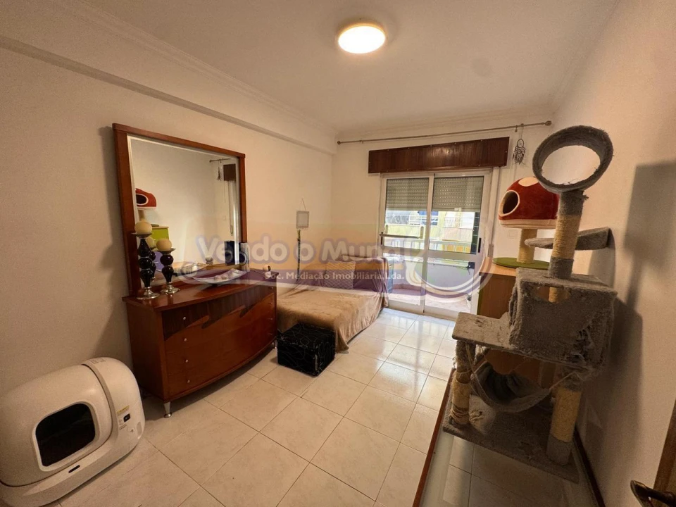 Apartamento T3 para Venda em Benavente Foto 9