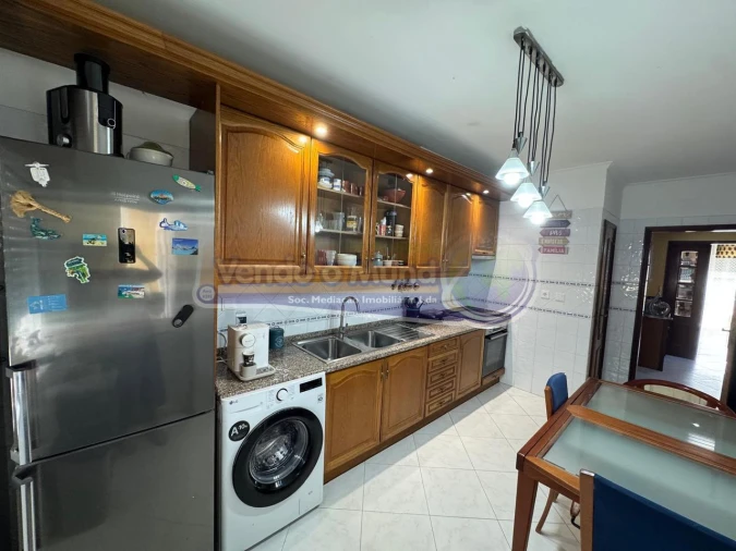 Apartamento T3 para Venda em Benavente Foto 19
