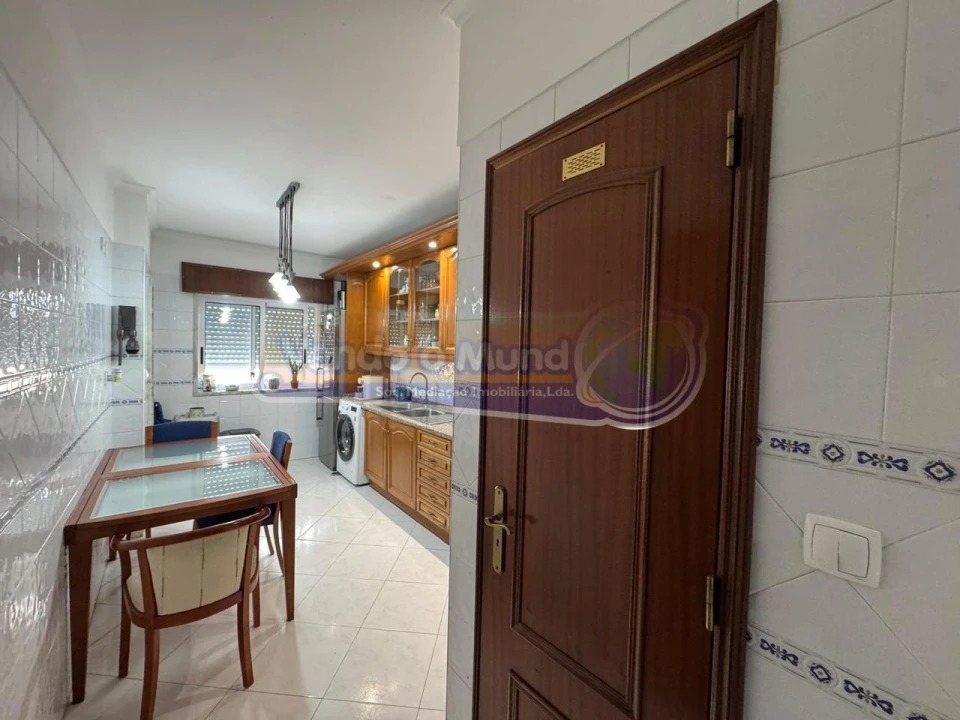 Apartamento T3 para Venda em Benavente Foto 15