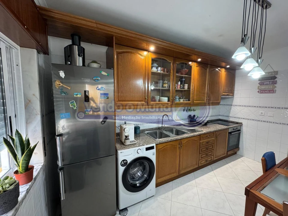 Apartamento T3 para Venda em Benavente Foto 18