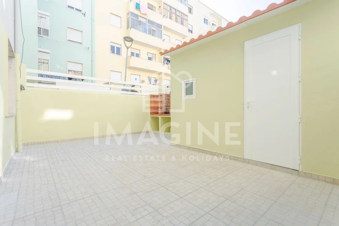 Apartamento T4 para Venda em União das Freguesias de Setúbal Foto 5