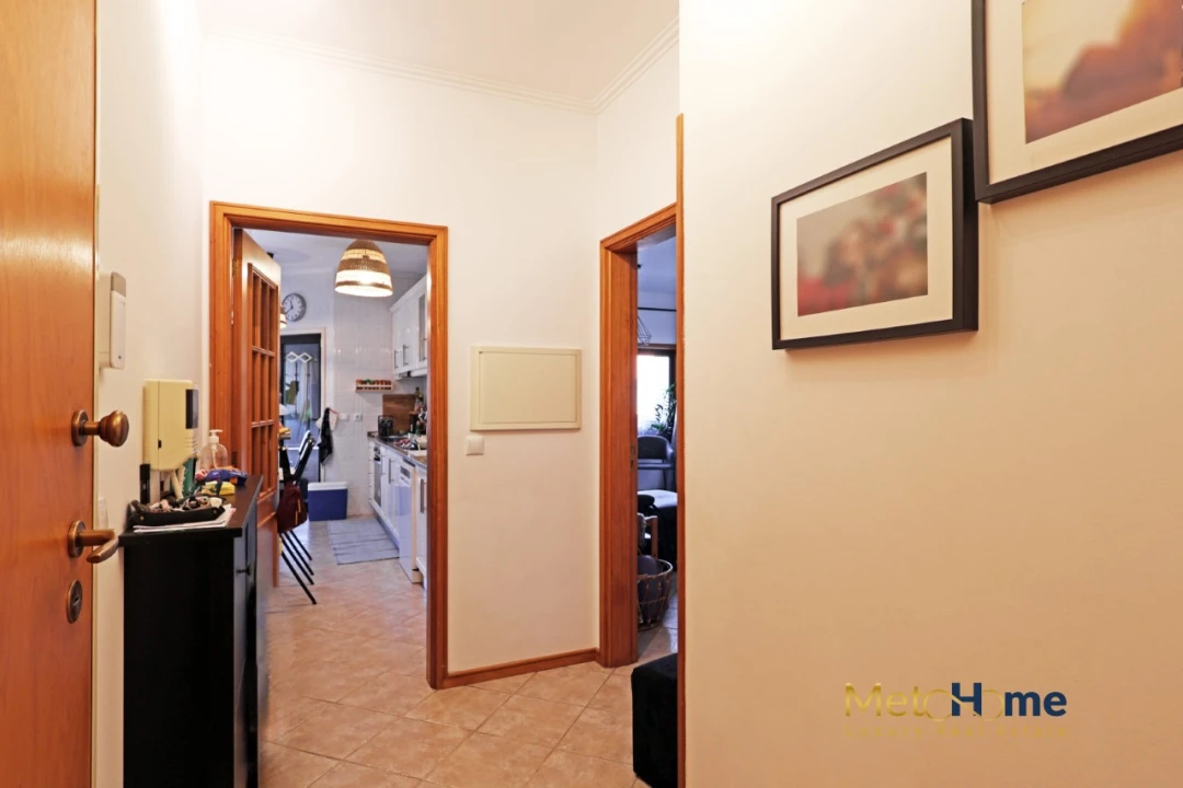 Apartamento T2 para Venda em Arcozelo Foto 3