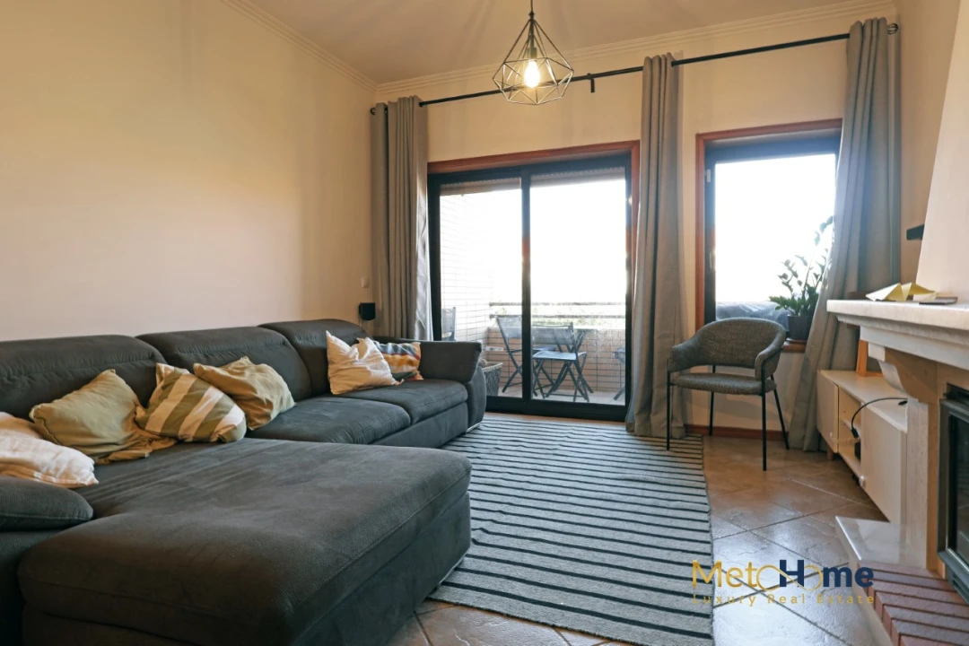 Apartamento T2 para Venda em Arcozelo Foto 8