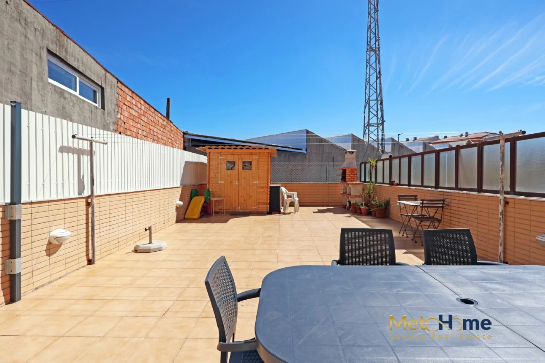 Apartamento T2 para Venda em Arcozelo Foto 33