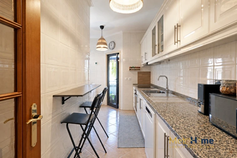 Apartamento T2 para Venda em Arcozelo Foto 14