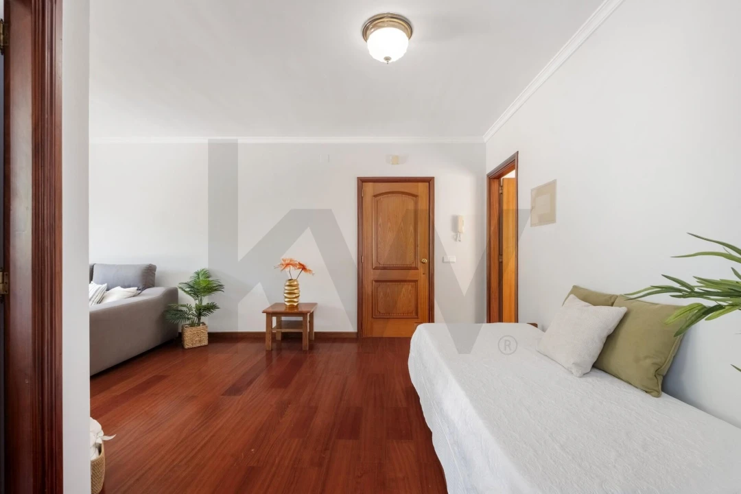 Apartamento T1 para Arrendamento em Imaculado Coração de Maria Foto 13