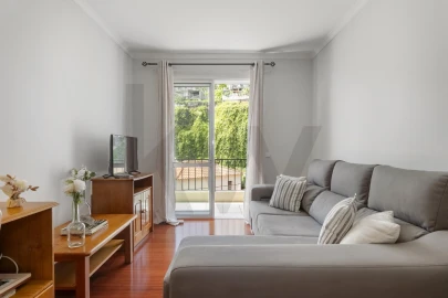 Apartamento T1 para Arrendamento em Imaculado Coração de Maria