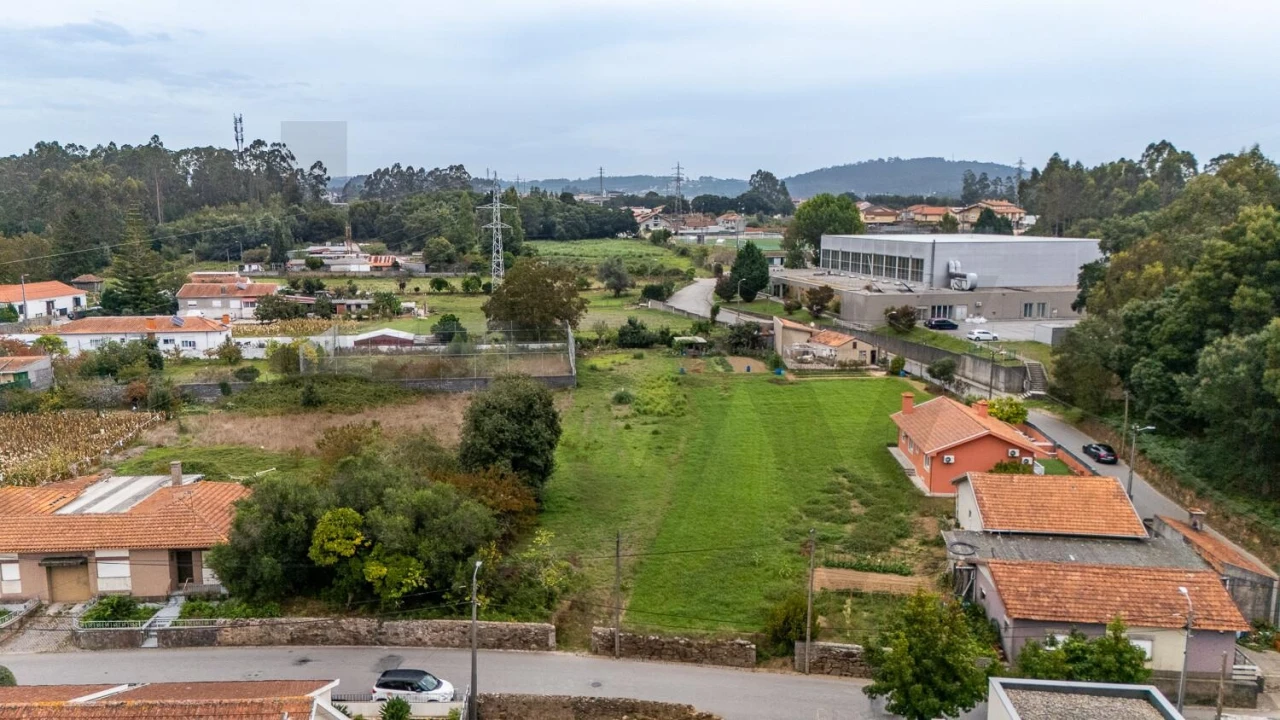 Terreno para Venda em Anta e Guetim Foto 8