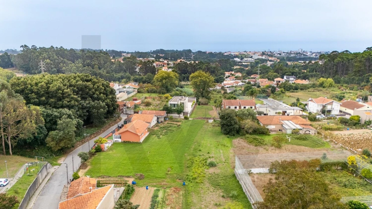 Terreno para Venda em Anta e Guetim Foto 6
