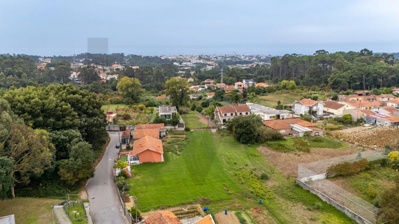 Terreno para Venda em Anta e Guetim Foto 5