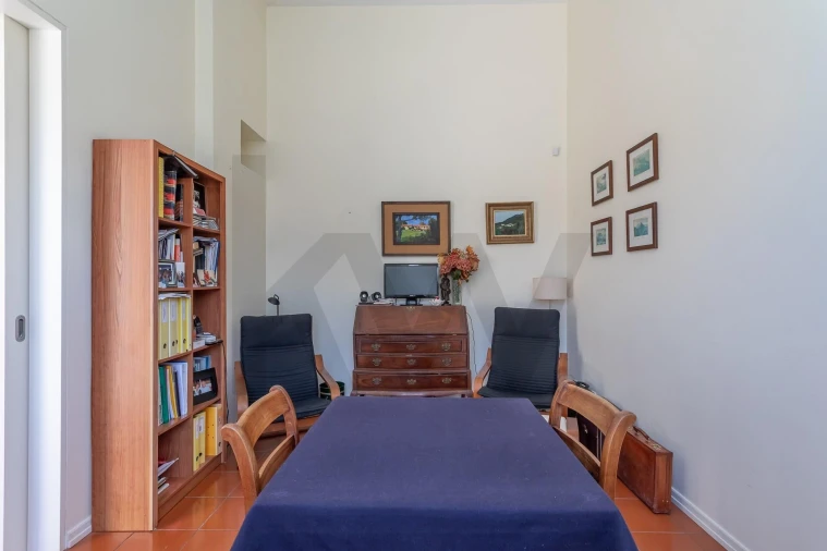 Moradia T4 para Venda em Santa Maria e São Miguel, São Martinho, São Pedro Penaferrim Foto 24