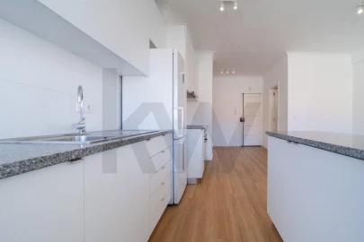 Apartamento T1 para Arrendamento em Campo de Ourique