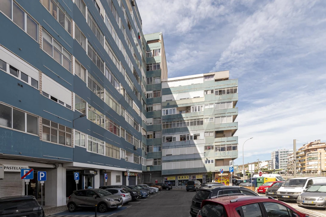 Apartamento T1 para Venda em Venteira Foto 1