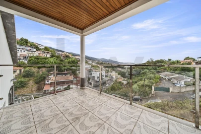 Moradia T4 para Venda em Santo Antonio