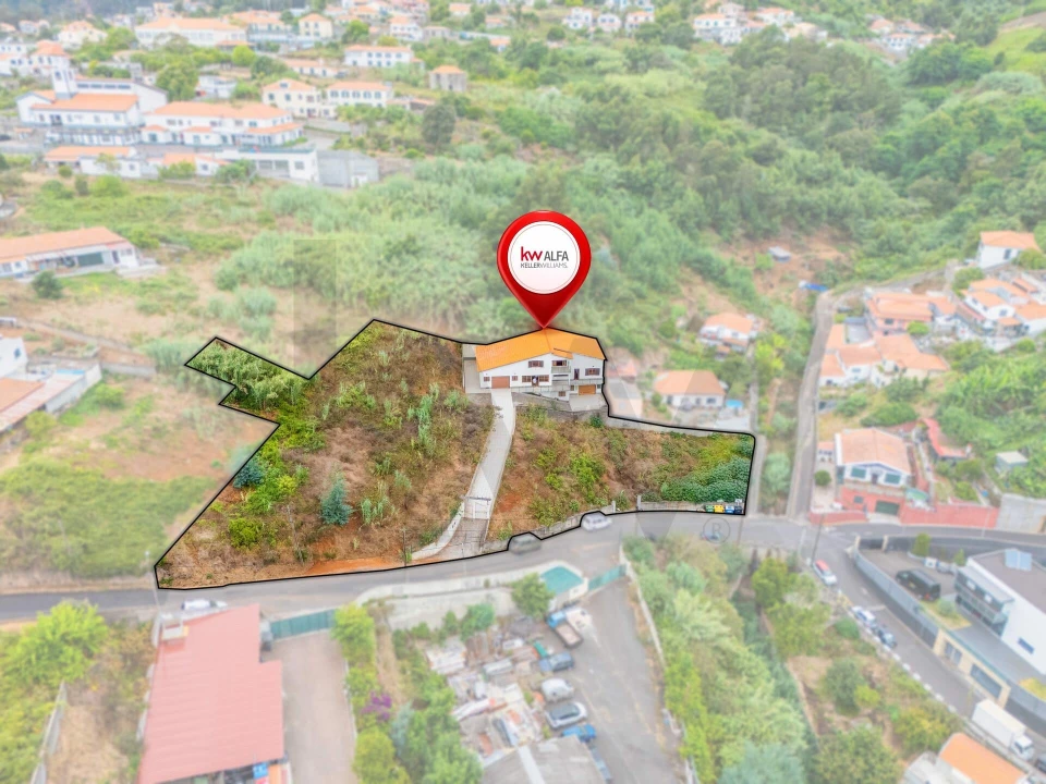 Moradia T4 para Venda em Santo Antonio Foto 22