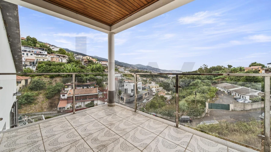 Moradia T4 para Venda em Santo Antonio