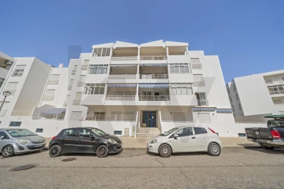 Apartamento T3 para Arrendamento em Lagos (São Sebastião e Santa Maria)