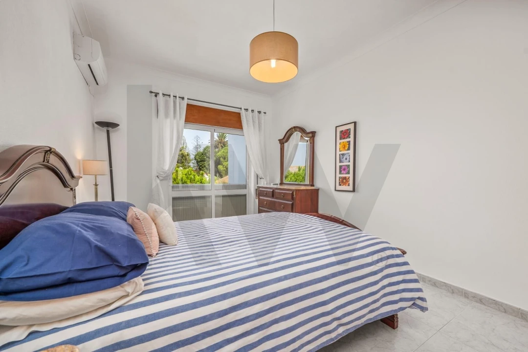 Apartamento T3 para Arrendamento em Lagos (São Sebastião e Santa Maria) Foto 21