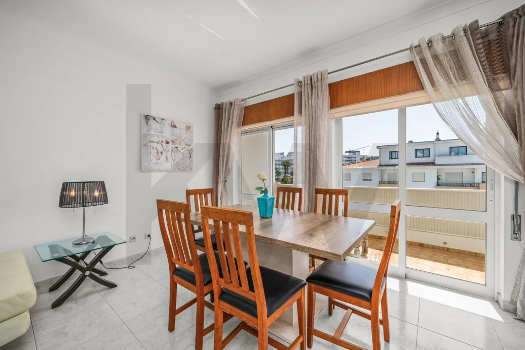 Apartamento T3 para Arrendamento em Lagos (São Sebastião e Santa Maria) Foto 6