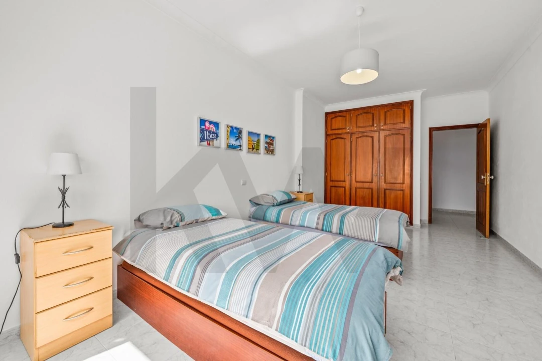 Apartamento T3 para Arrendamento em Lagos (São Sebastião e Santa Maria) Foto 17