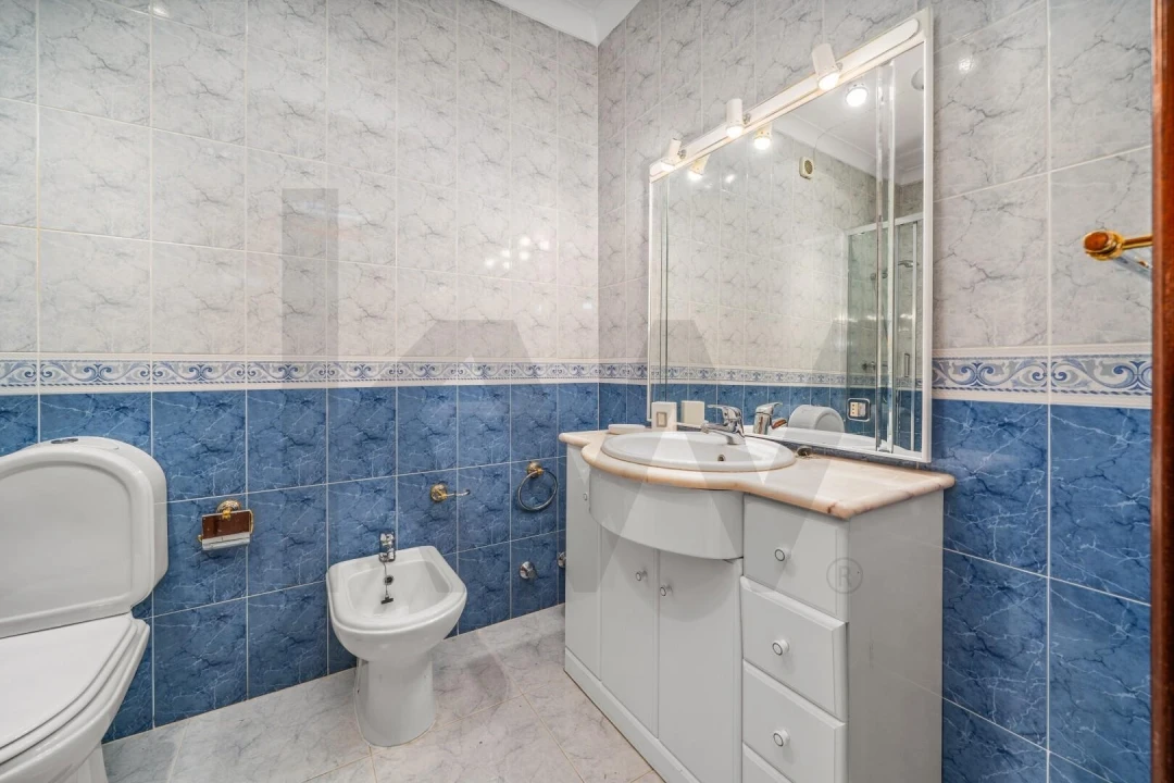 Apartamento T3 para Arrendamento em Lagos (São Sebastião e Santa Maria) Foto 19