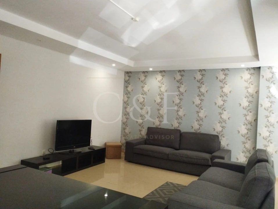 Apartamento T3 para Venda em Alfragide Foto 5