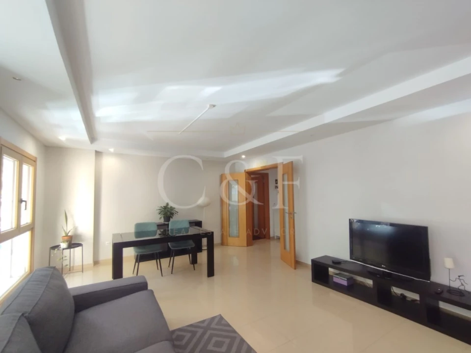 Apartamento T3 para Venda em Alfragide Foto 1