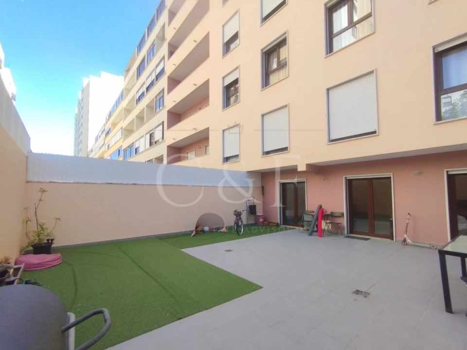 Apartamento T3 para Venda em Alfragide Foto 15