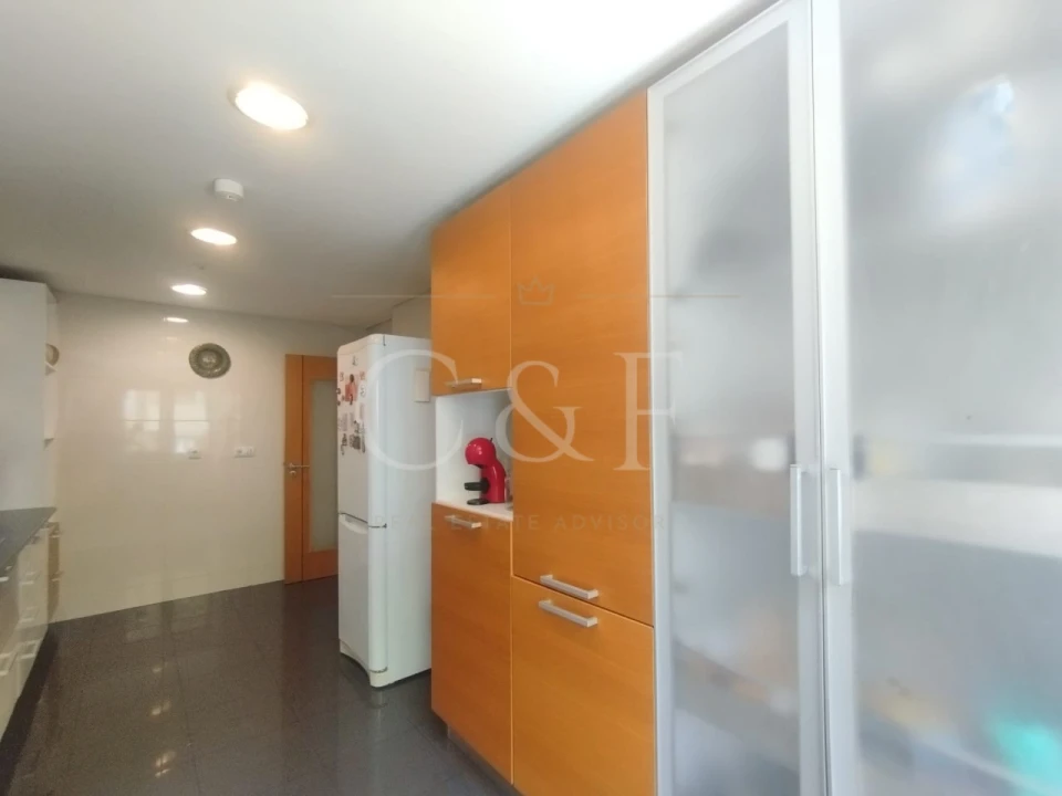 Apartamento T3 para Venda em Alfragide Foto 37