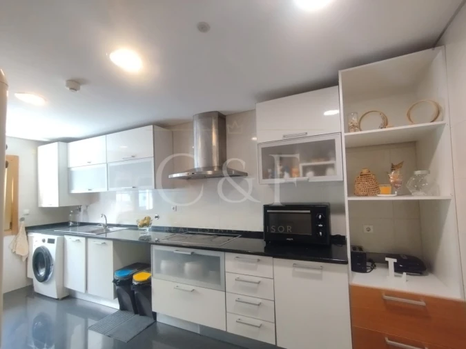 Apartamento T3 para Venda em Alfragide Foto 35