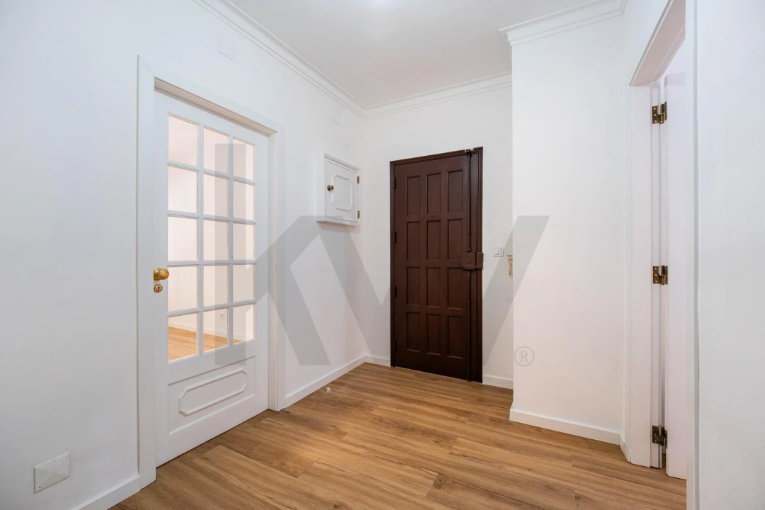 Apartamento T2 para Venda em Algueirão-Mem Martins Foto 4